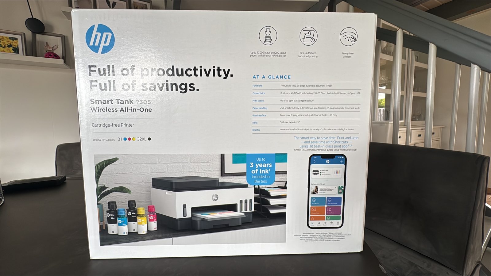 Rückseite des HP Smart Tank 7305 Kartons mit Spezifikationsübersicht