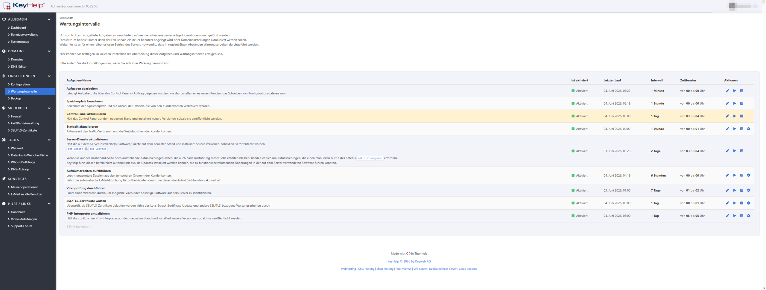KeyHelp Wartungsintervalle mit aktivierten Update-Aufgaben, letztem Lauf und Intervall